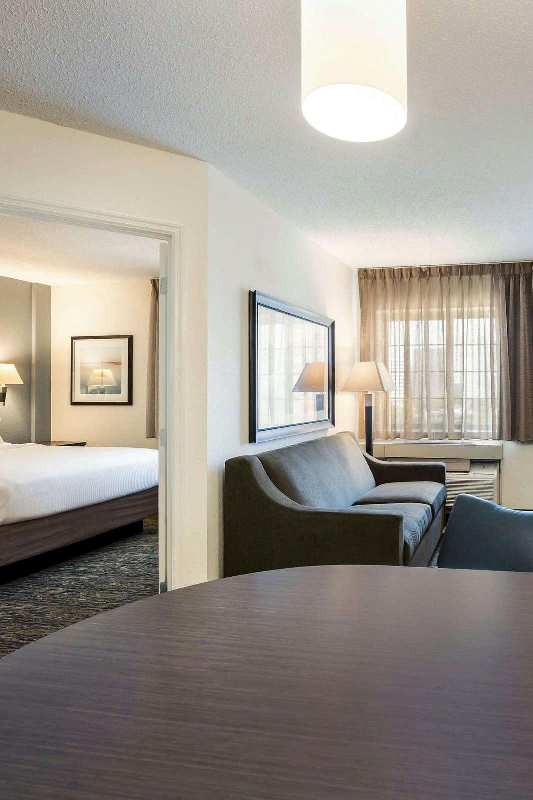 Hotel Sonesta Simply Suites Clearwater photo 5