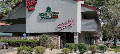 HomeTowne Studios Mystic - New London