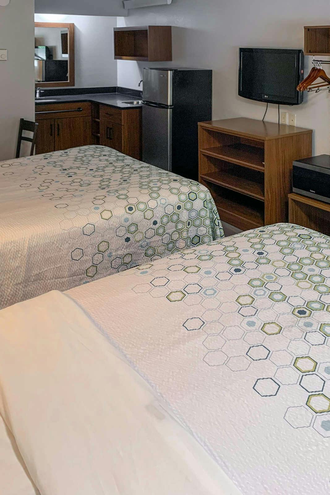 Hotel HomeTowne Studios Mystic - New London photo 4