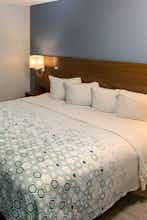 Hotel HomeTowne Studios Mystic - New London photo 1
