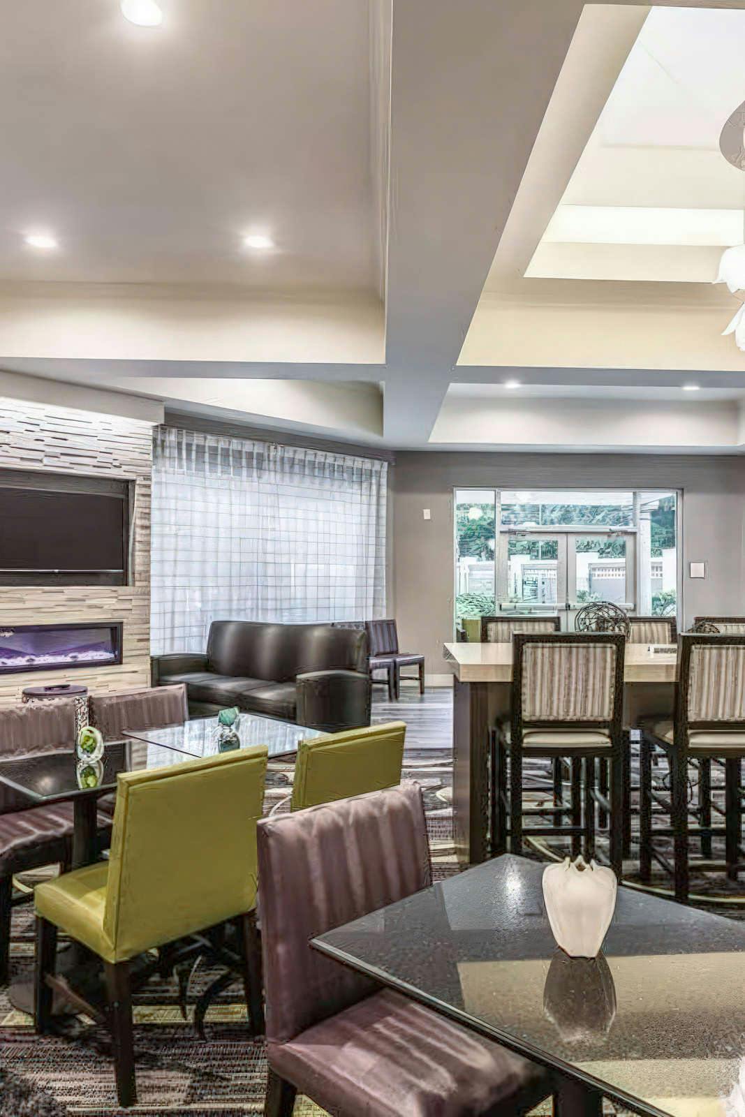 Hotel La Quinta Inn Ste Alpharetta photo 5