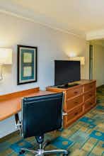 Hotel La Quinta Inn & Suites Colorado Springs South AP photo 4