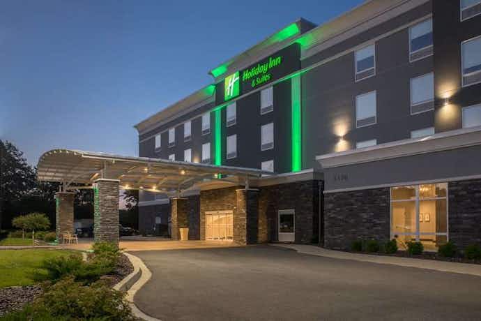 Holiday Inn & Suites Decatur - Forsyth