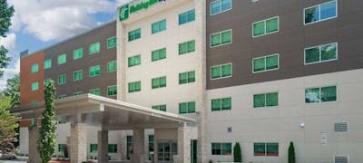 Holiday Inn Express & Suites Atlanta Arpt Ne Hapeville
