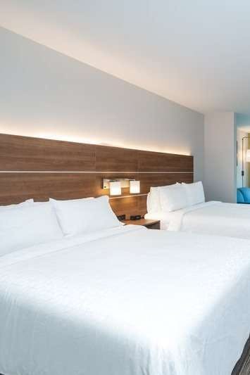 Hotel Holiday Inn Express & Suites Atlanta Arpt Ne Hapeville photo 3