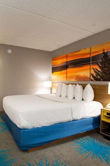 Hotel Days Inn by Wyndham Coeur d'Alene photo 2