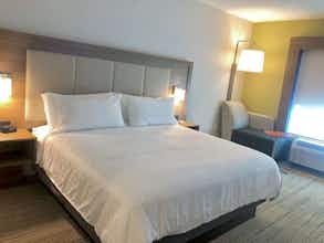 Hotel Holiday Inn Express & Suites Raleigh Airport Brier Creek photo 1