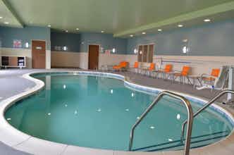 Hotel Holiday Inn Express & Suites Raleigh Airport Brier Creek photo 5