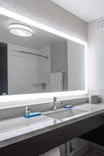 Hotel Holiday Inn Express & Suites Saskatoon East - University photo 5