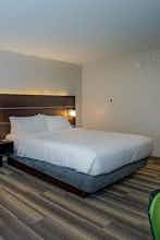 Hotel Holiday Inn Express & Suites Tonawanda Buffalo Area photo 2