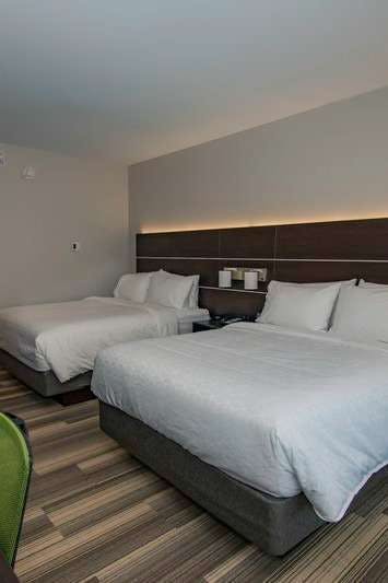 Hotel Holiday Inn Express & Suites Tonawanda Buffalo Area photo 3