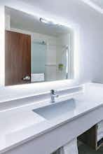 Hotel Holiday Inn Express & Suites Tulsa Northeast Owasso photo 5