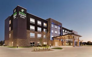 Holiday Inn Express & Suites West Des Moines Jordan Creek