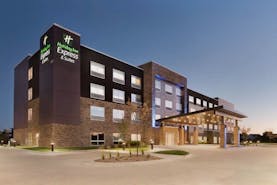 Holiday Inn Express & Suites West Des Moines Jordan Creek