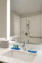 Hotel Holiday Inn Express & Suites West Des Moines Jordan Creek photo 4