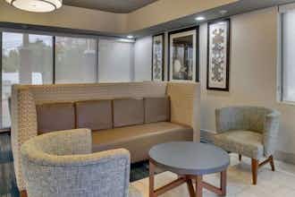 Hotel Holiday Inn Express Pittston - Scranton Airport photo 5