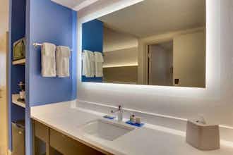 Hotel Holiday Inn Express Pittston - Scranton Airport photo 4
