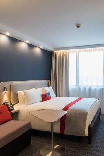 Hotel Holiday Inn Express Paris - CDG Airport photo 2