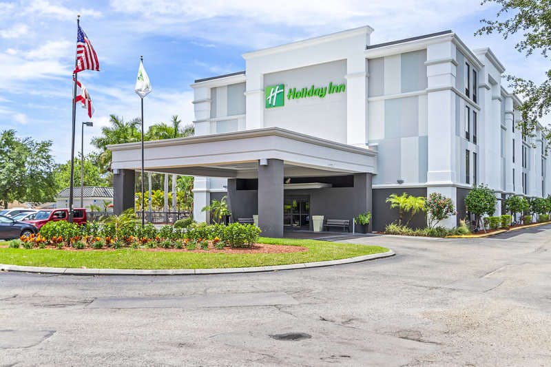 Holiday Inn St. Petersburg West