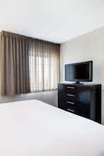 Hotel Sonesta Simply Suites Detroit Troy photo 2