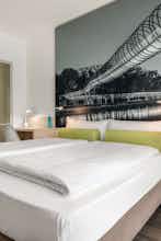 Hotel Super 8 by Wyndham Oberhausen am Centro photo 2