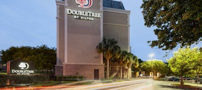 DoubleTree by Hilton Hotel Austin - University Area