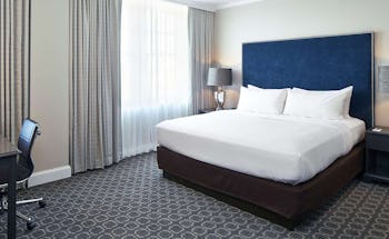 Redmont Hotel Birmingham, Curio Collection by Hilton