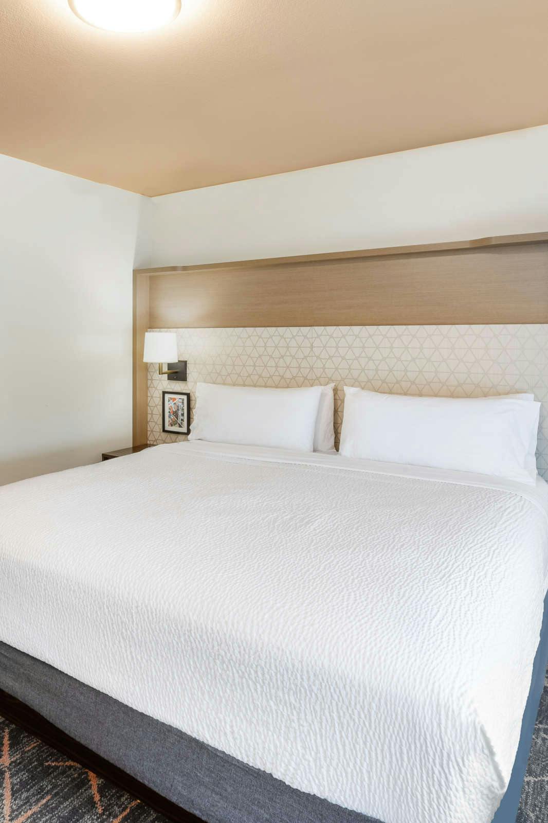 Hotel Holiday Inn Hotel & Suites Tulsa South photo 1