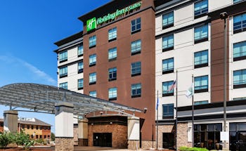 Holiday Inn Hotel & Suites Tulsa South