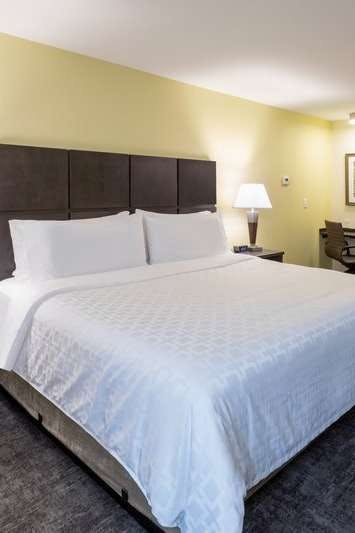 Hotel Candlewood Suites Rochester Mayo Clinic Area photo 2