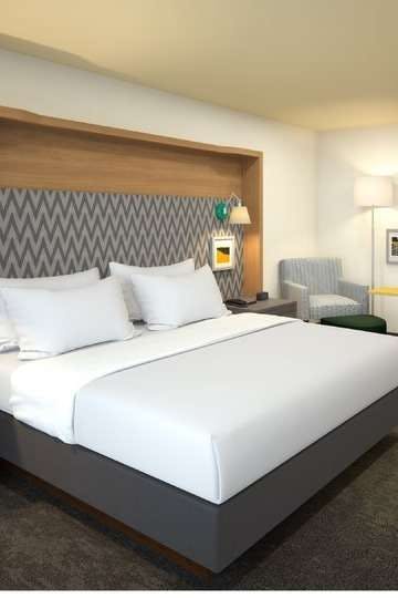 Hotel Holiday Inn & Suites Decatur - Forsyth photo 1