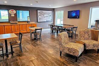 Hotel Super 8 Cloverdale IN photo 5