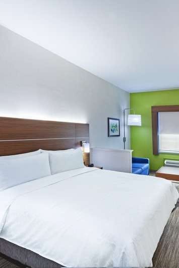 Hotel Holiday Inn Express & Suites Longview South I-20 photo 1