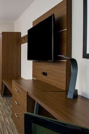 Hotel Holiday Inn Express & Suites Racine photo 4