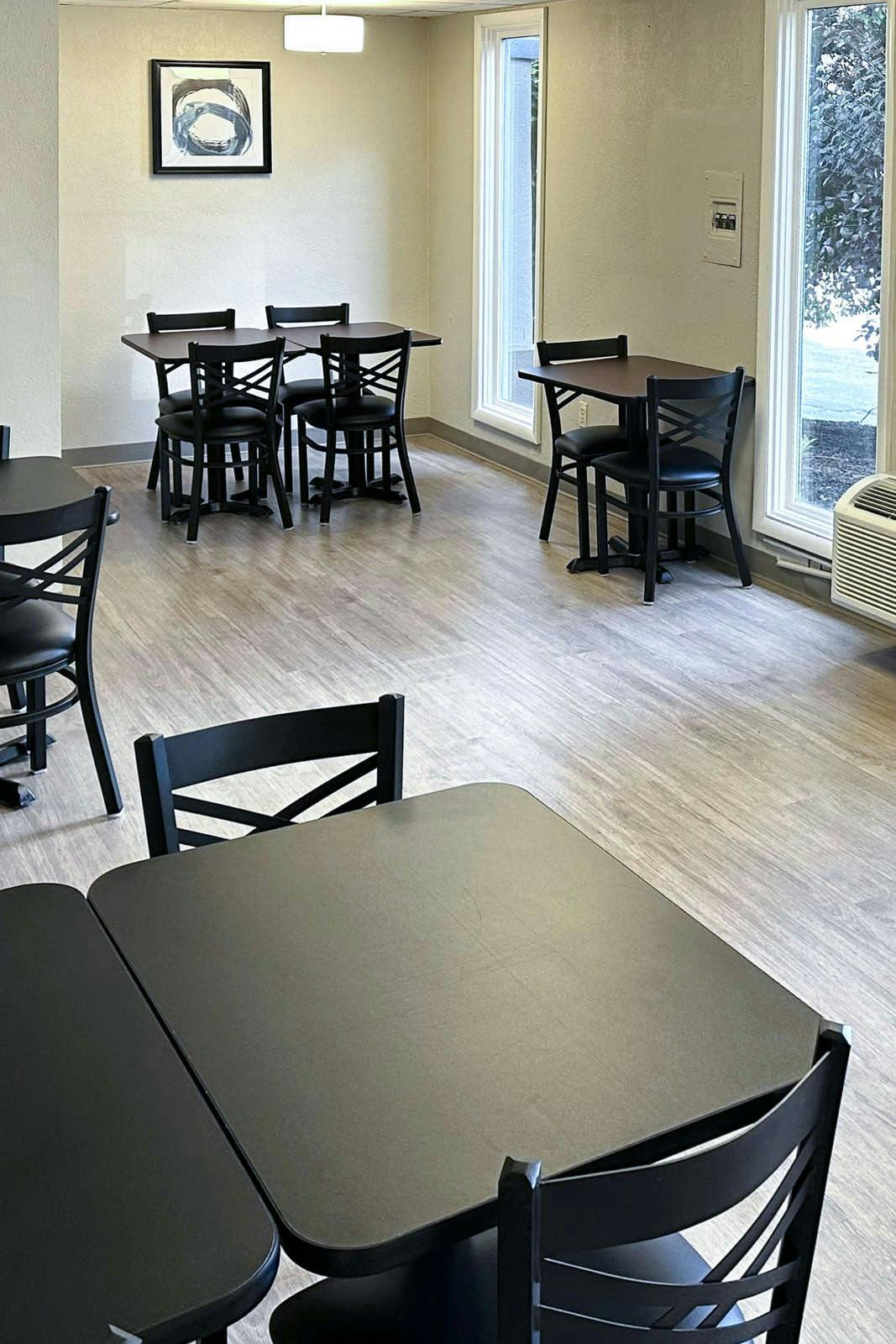 Hotel Magnuson Hotel Detroit Airport photo 5