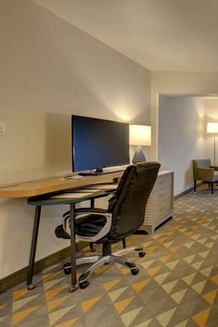 Hotel Holiday Inn Salem photo 4