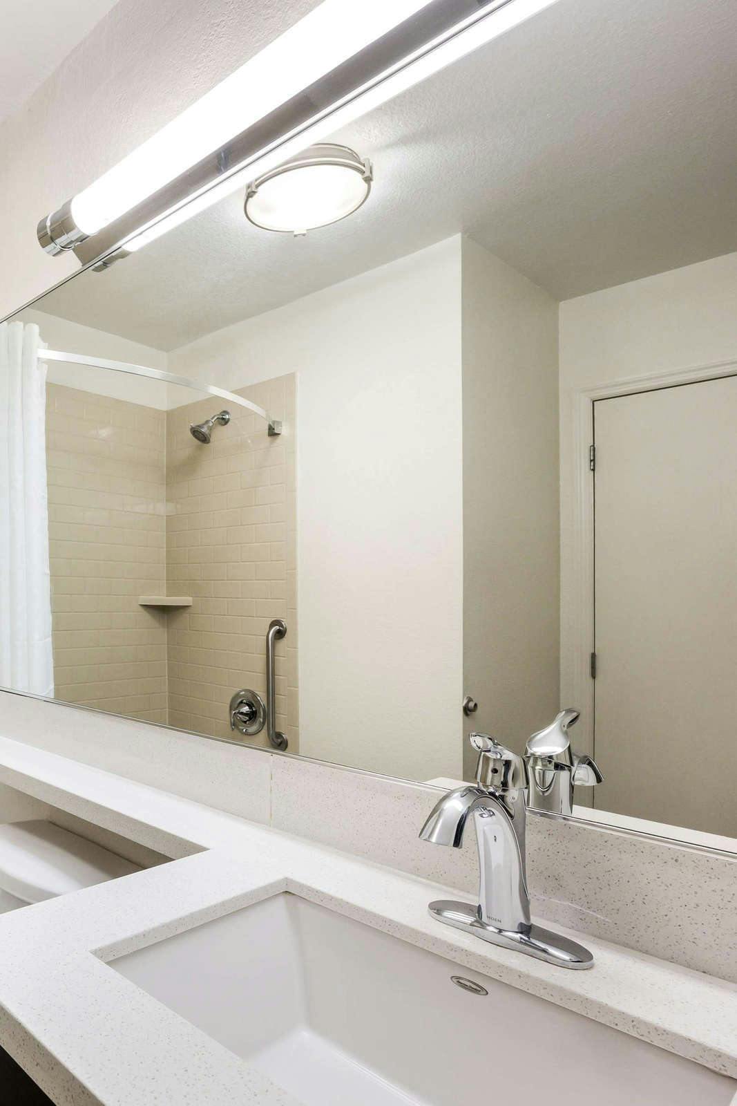 Hotel Sonesta Simply Suites Phoenix Glendale photo 5