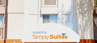 Sonesta Simply Suites Phoenix Glendale