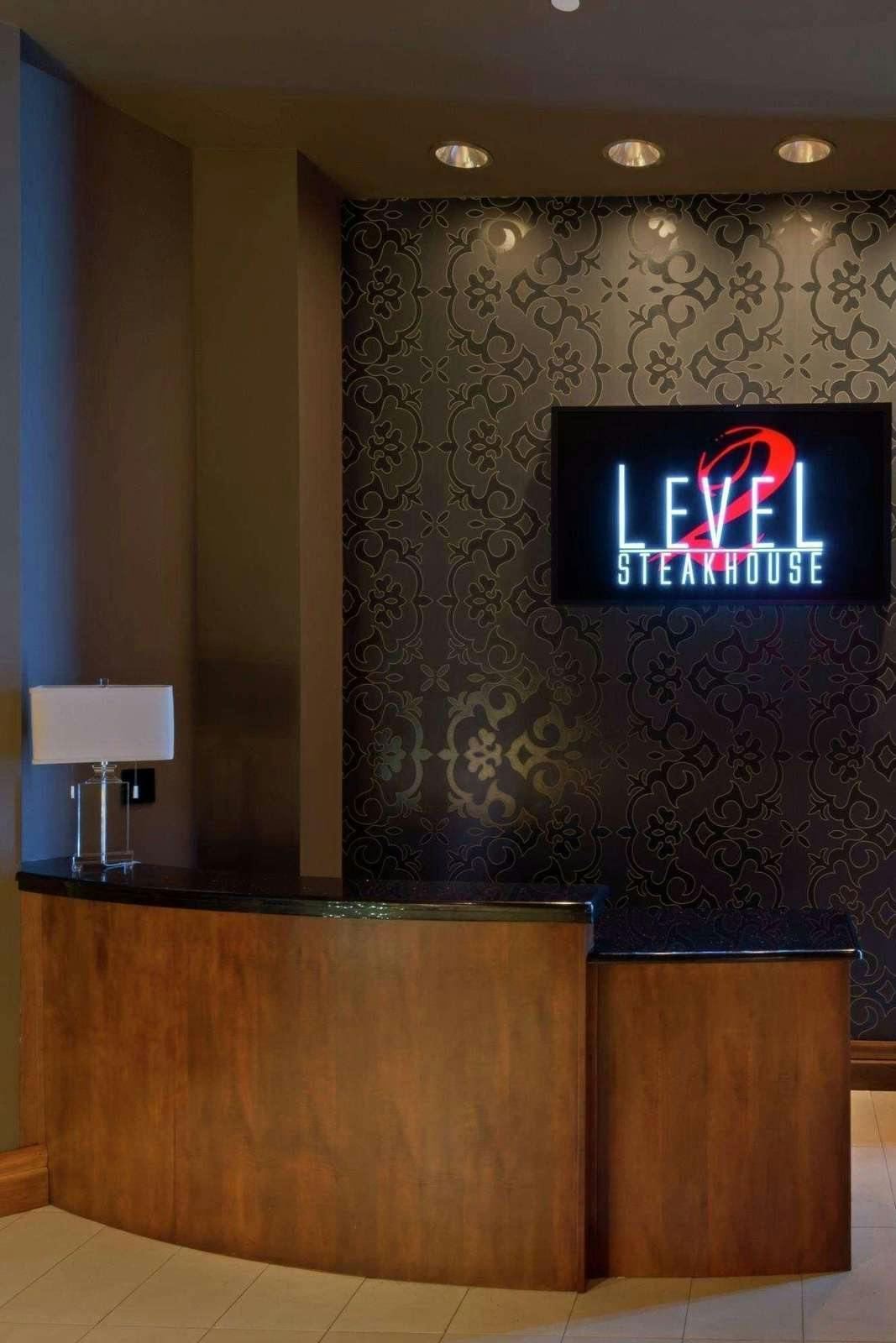 Hotel Hilton Promenade at Branson Landing photo 4