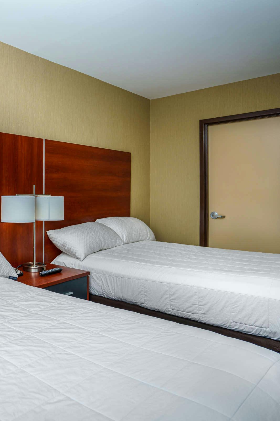 Hotel Sky Hotel Flushing photo 5