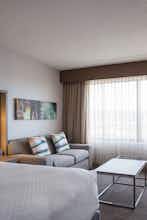 Hotel Crowne Plaza Englewood, an IHG Hotel photo 2