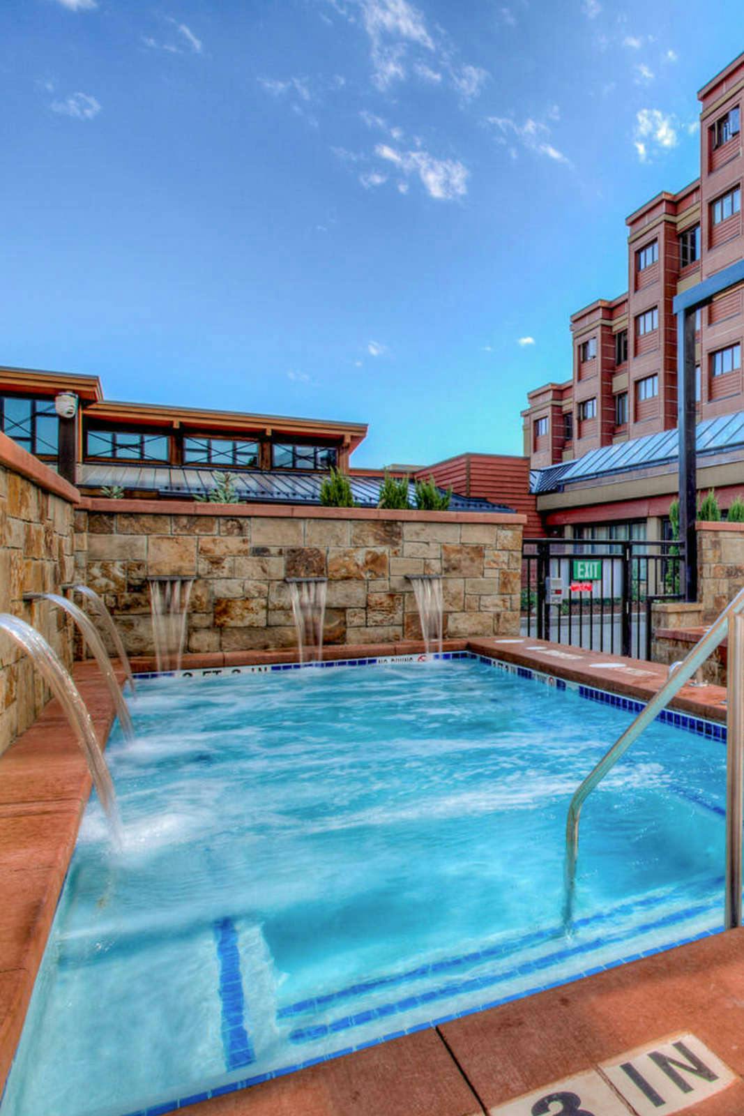 Hotel Village at Breckenridge Resort photo 2