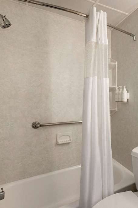 Hotel HoJo Ocean City Oceanfront photo 5