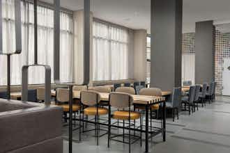 Hotel SpringHill Suites New York Queens photo 4