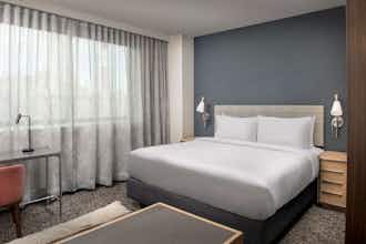 Hotel SpringHill Suites New York Queens photo 3