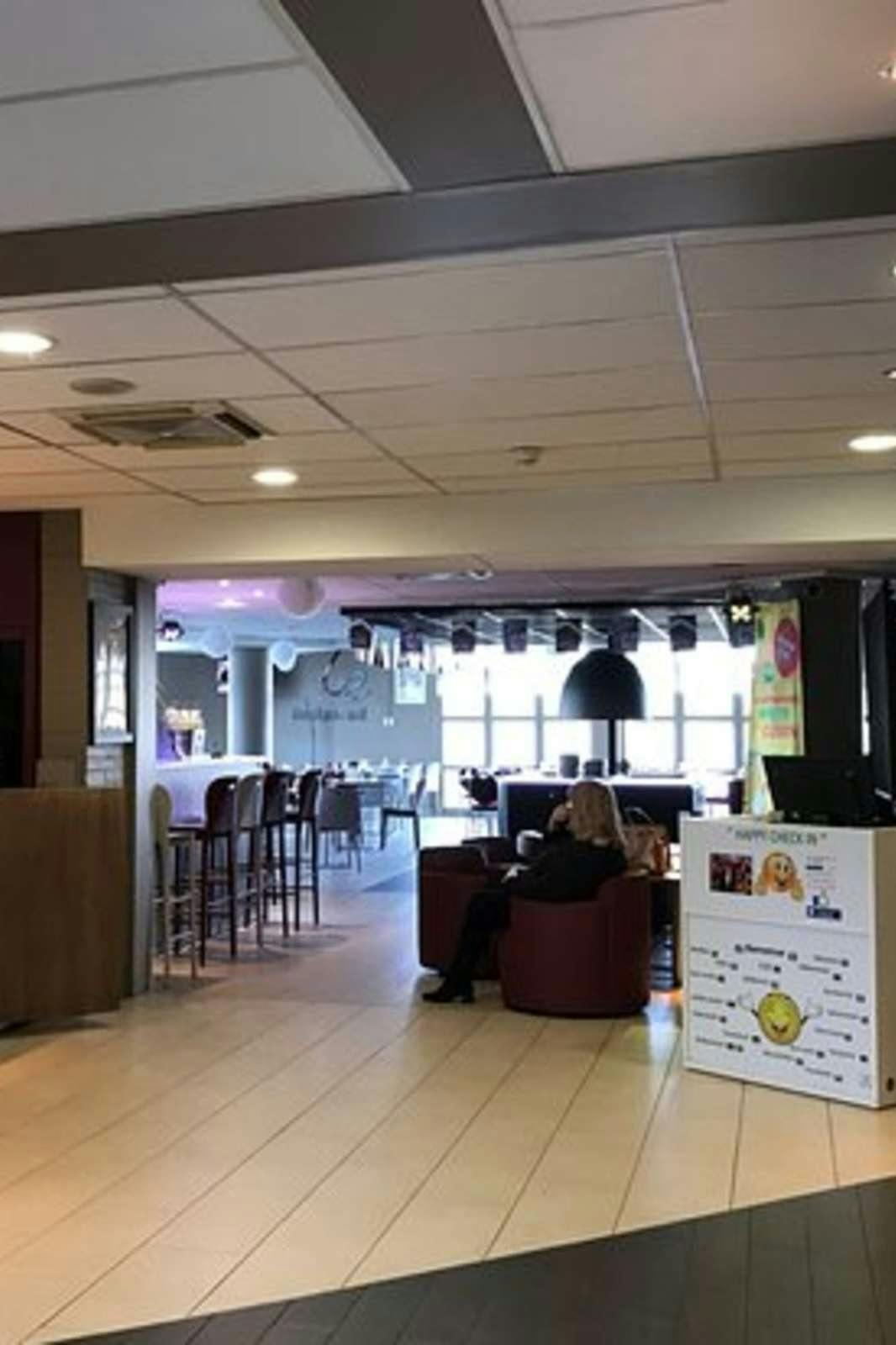 Hotel Campanile Paris Est - Bobigny photo 1