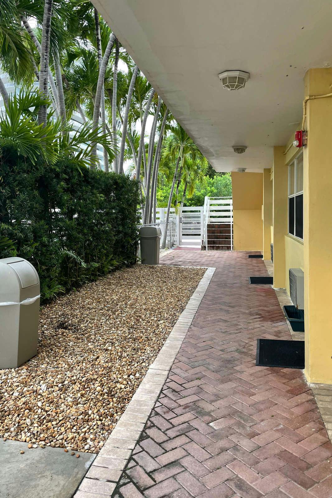 Hotel Beach Place Miami photo 1