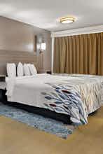 Hotel Red Roof Inn Cleveland - Westlake photo 2
