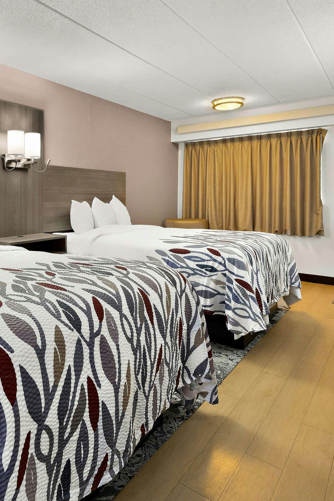 Hotel Red Roof Inn Cleveland - Westlake photo 5