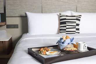 Hotel Kimpton Maa Lai Bangkok photo 1